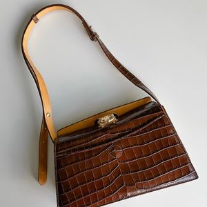 Songmont shoulder bag. Excellent condition!